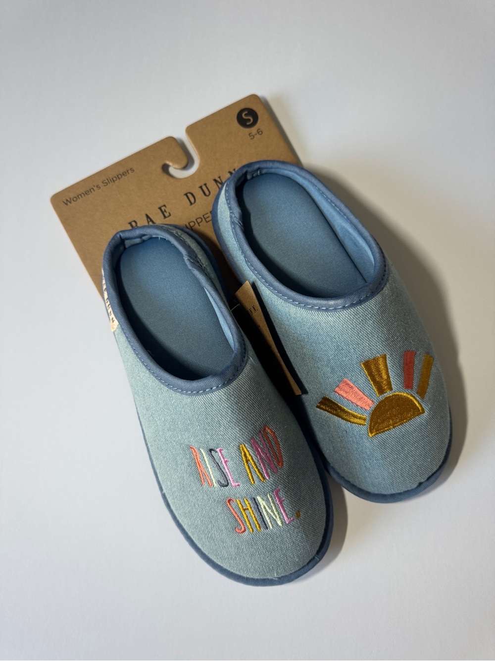 Brand new Rae Dunn 'Rise and Shine' Slip-On Slippers. Size 5/6